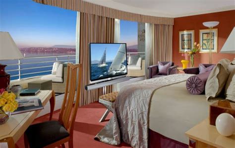 World's Most Luxurious Hotel: An Unforgettable Experience - Hunter Games Magazine