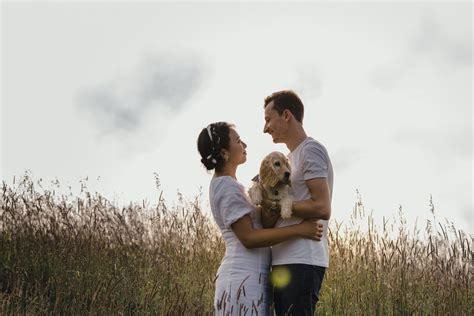 Rhinebeck Engagement Photo Session with Amazing Views