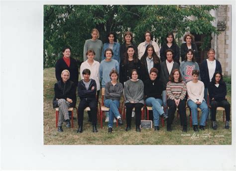 Photo de classe 1ère BEP SECRETARIAT de 1996 LYCEE ST ARMEL Copains