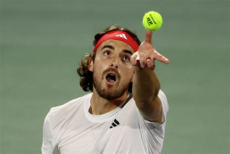 Stefanos Tsitsipas Triunfa Sobre Karen Khachanov En Los Cuartos De