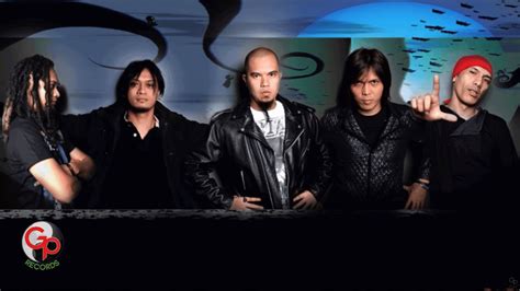 dewa  separuh nafas lirik gigwise