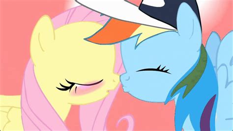 My Little Pony Rainbow Dash And Fluttershy Kiss Youtube