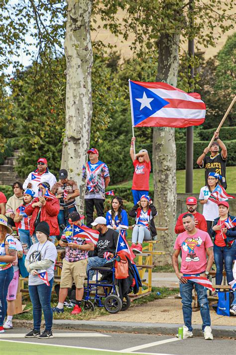 Puerto Rican Day Parade rolls through Philly with flags, dancing, and ...