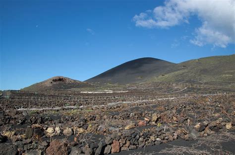 La Palma volcano shows signs of decreased activity - The English Emigre