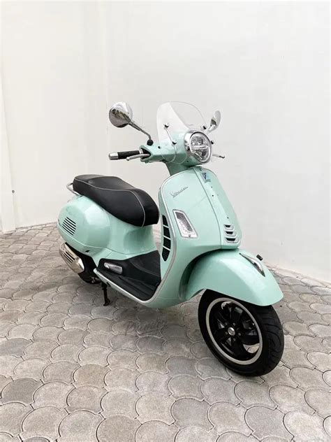 Vespa Gts Iget V Facelift Warna Best Seller Motor Bekas