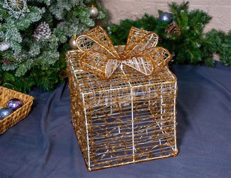 Светящийся подарок - гифтбокс ВОЛШЕБНАЯ КОРОБКА, акриловые нити, 40 ...