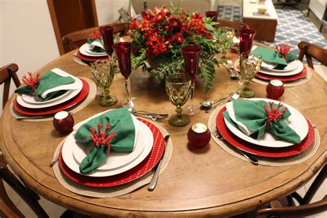 As Mesas De Natal Verde Vermelho Casa Casada Christmas Table