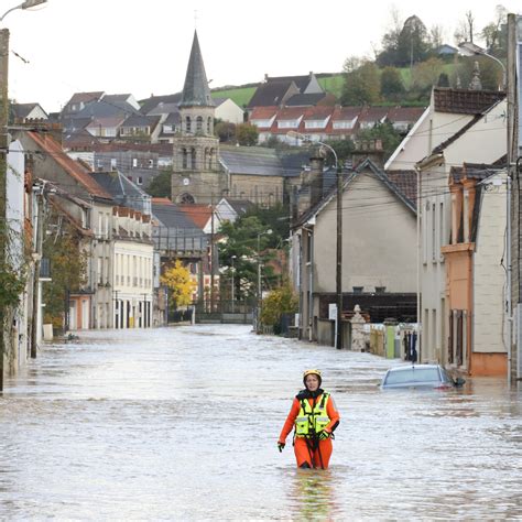 Inondations Dans Le Pas De Calais Certains Habitants Quittent Les