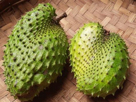 33 Best Green Fruits And How To Eat Them Insanely Good