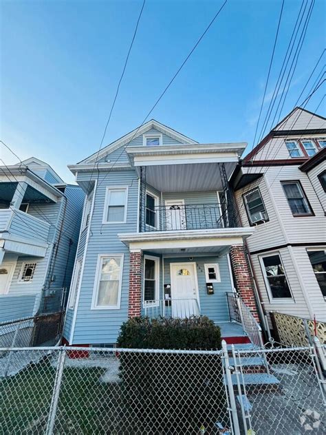 Apartments For Rent in Paterson, NJ with Yard - 3 Rentals | Apartments.com