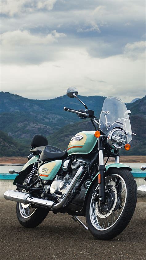 Royal Enfield Meteor 350 Aurora Whats New The Week