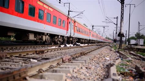 Rajdhani Gets Brand New Upgraded Tejas Sleeper Coach Rakes With Smart