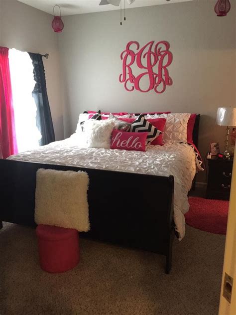 Pink and Black Bedroom Decor