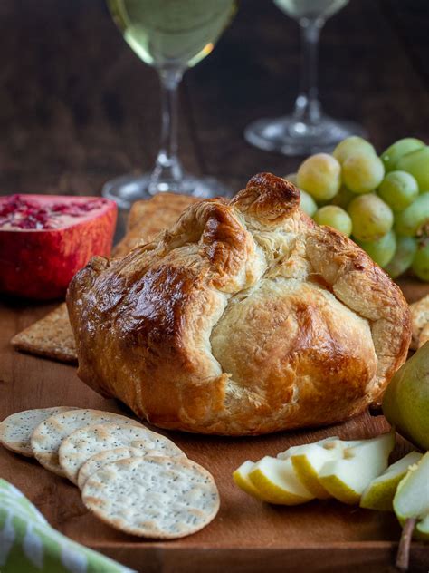 Savory Baked Brie En Croute Recipe Besto Blog