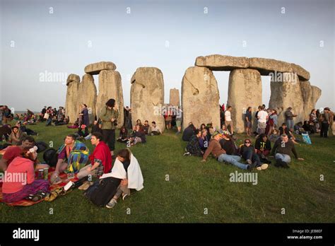 Stonehenge Ancient Prehistoric Site Place Of Worship And Celebration