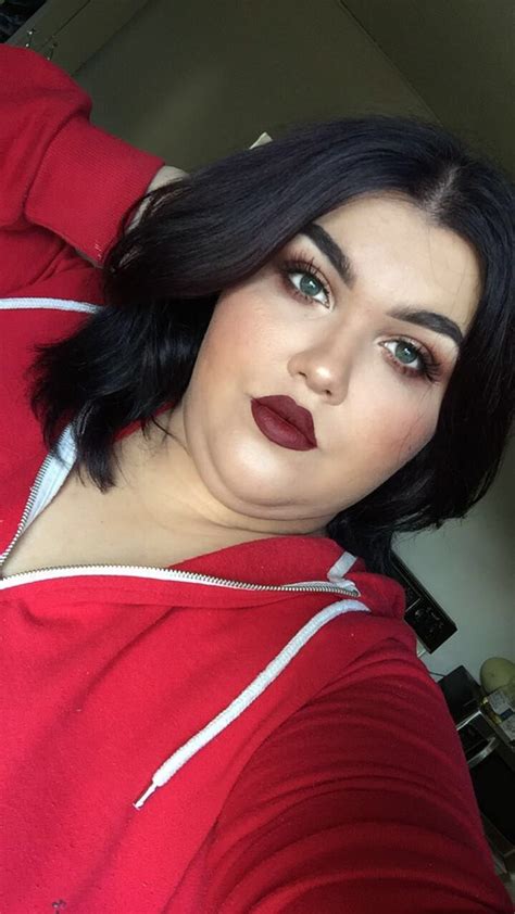 Fat Babe Plus Size Fatshion Motd Make Up Black Hair Black Bob Fashion Style Eyebrows