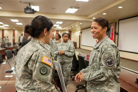 Women continue to prove themselves in uniform > U.S. Army Reserve > Display