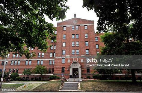 144 Mercy Hospital (Portland Maine) Stock Photos, High-Res Pictures ...