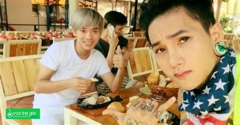 Hot boy xăm trổ cám ơn hot boy kẹo kéo tự sướng với Lệ Rơi