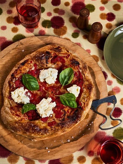 Upgrade Pizza Night With This Clever Twist On The Classic Margherita