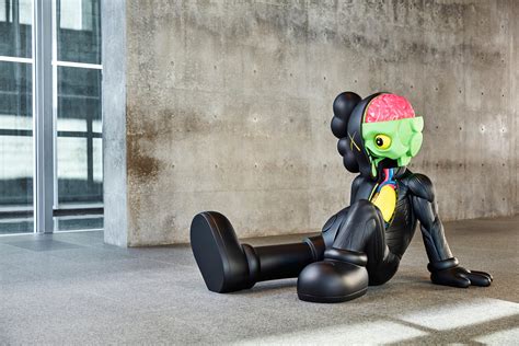 The Gray Market: Why KAWS Is More a Symbol of the Art Market’s Past Than Its Future (and Other ...