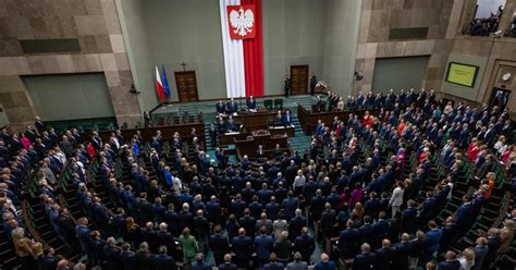 Poland’s parliament moves to restore IVF funding – POLITICO