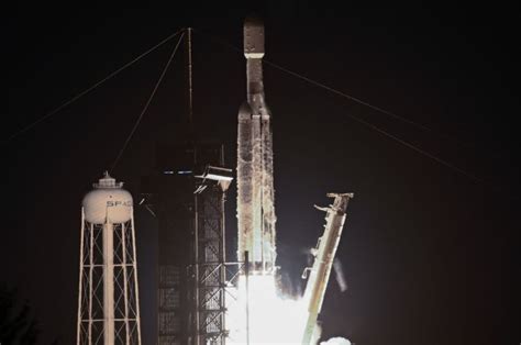 In Photos Spacex Launches Viasat Communications Satellite All Photos