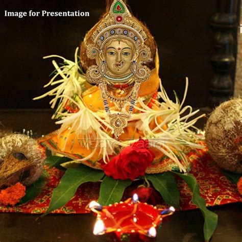 Vedic Vaani Goddess Laxmi Devi Face Idol Mukhota For Vara Lakshmi