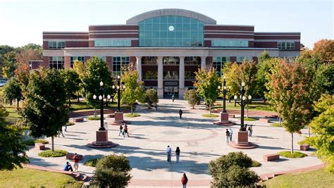 MTSU library veterans reflect on 20 years of progress