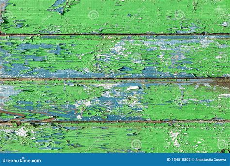 Textura De La Pared De Madera Verde Vieja Con La Pintura Agrietada Foto