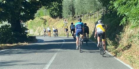 Mugello Ciclisti Una Specie Umana Infestante L Ironico Articolo