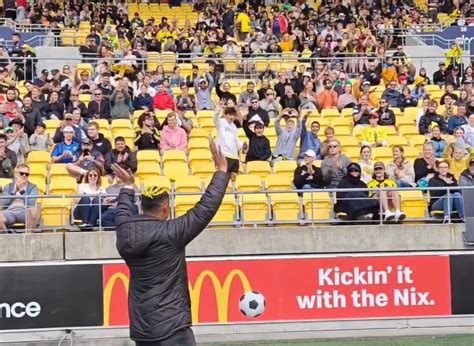 Video El Recibimiento Que Le Dio La Afici N De Wellington Phoenix A