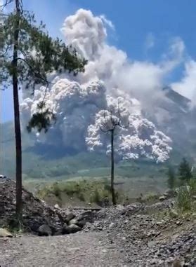 Entr En Erupci N El Volc N Indonesio Merapi Uno De Los M S Activos