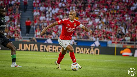 João Mário deixa mensagem de despedida para o Benfica Seguimos