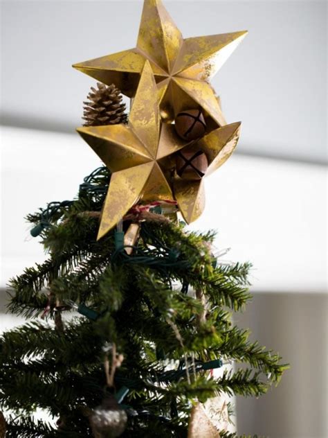 30 Creative Christmas Tree Toppers Ideas