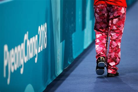 Norway curling team celebrates Valentine’s Day with heart-themed pants ...