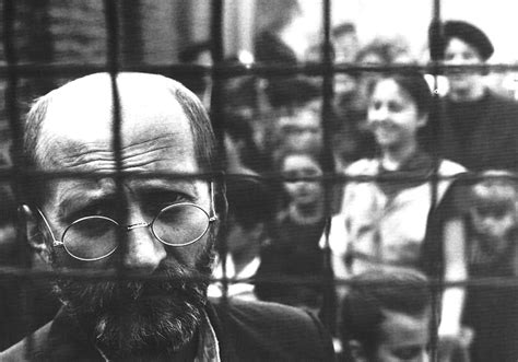 Janusz Korczak Il Padre Degli Orfani Del Ghetto Crescere In Natura