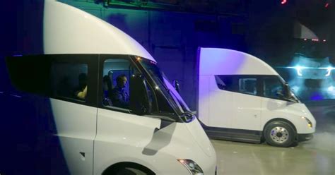 Elon Musk Delivers First Tesla All Electric Semi Truck Digital Trends