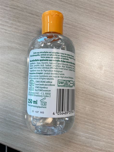 Eau Micellaire Hydratante Aux Extraits D Aloe Vera Et De Calendula