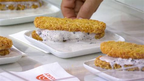 Mcdonalds Mcflurry Hash Browns Sandwich I Tried The Tiktok Trend