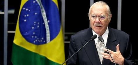 Jos Sarney Recebe Alta Do Hospital Ap S Diagn Stico De Isquemia Cerebral