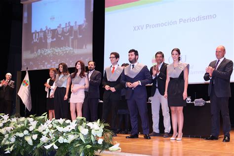 La XXV promoción de periodistas formados en la CEU UCH celebra su acto