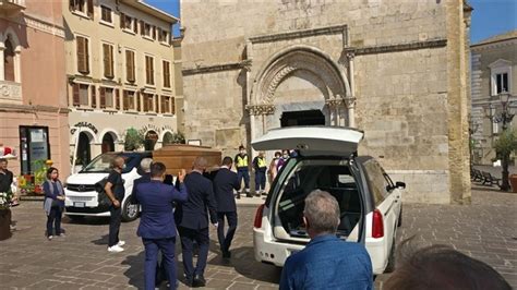 Vasto L Ultimo Saluto A Luciano Lapenna Era Un Uomo Umile E Che Ha