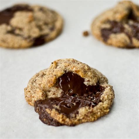 Easy Gluten Free Chocolate Chunk Cookies