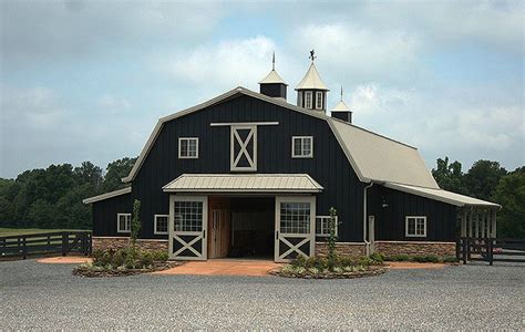 The 25+ best Gambrel barn ideas on Pinterest | Barn kits, Barn Houses ...