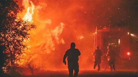 C Rdoba El Fuego Lleg A Las Casas Y El Viento Complic La Tarea De