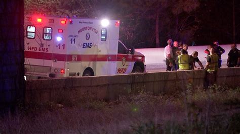 Suspected Drunk Driver Slams Into Patrol Car In West Houston Abc13