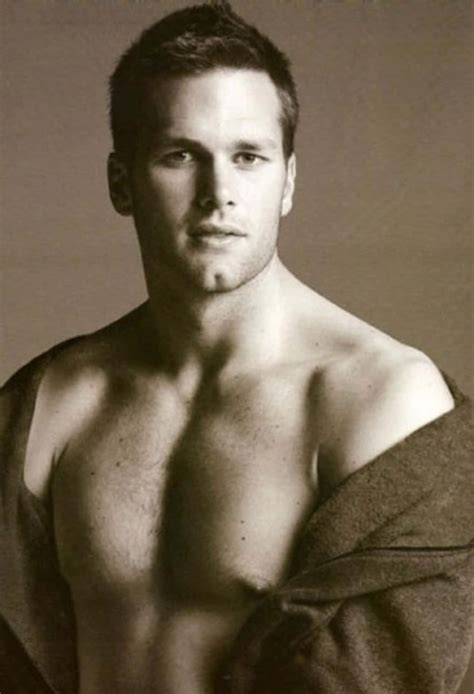 Shirtless Tom Brady Pictures | List of Near-Naked Tom Brady Photos