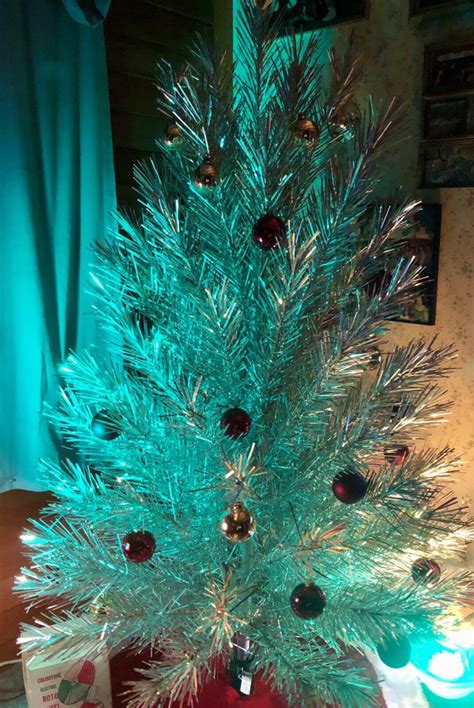 Vintage Aluminum Christmas Tree With Color Wheel