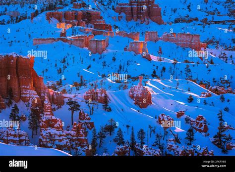 Winter sunrise light over Bryce Canyon National Park in Utah from ...